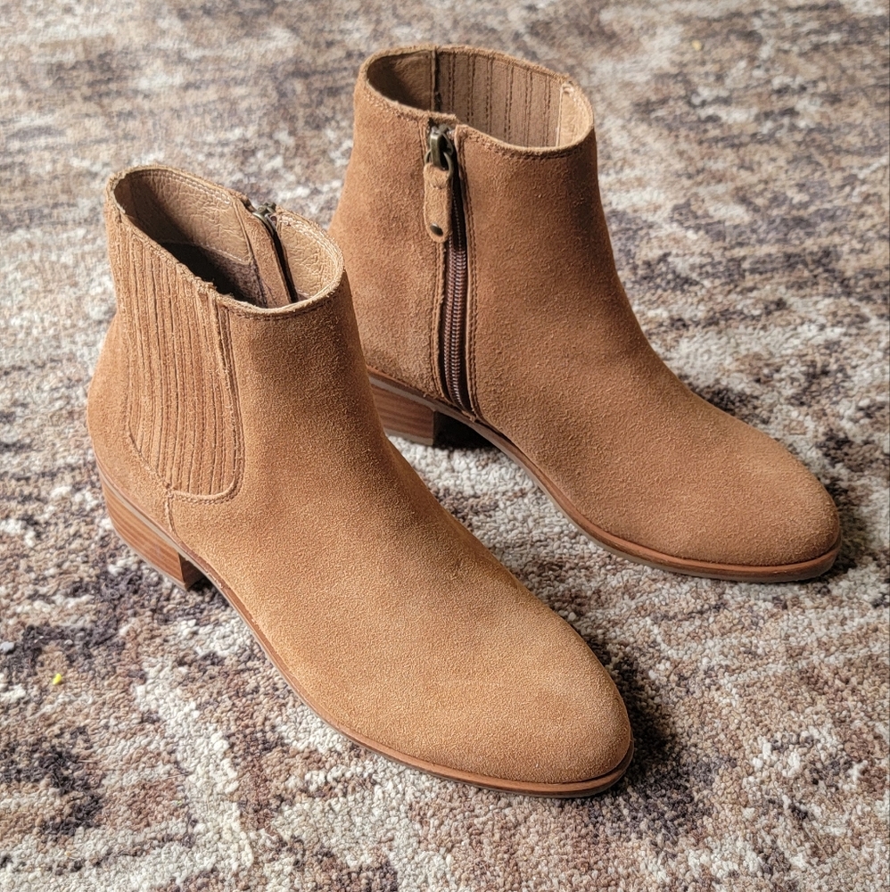NWOB Soludos Anthropologie 5 Brown Tan Leather Ankle Bootie Western Fall chelsea